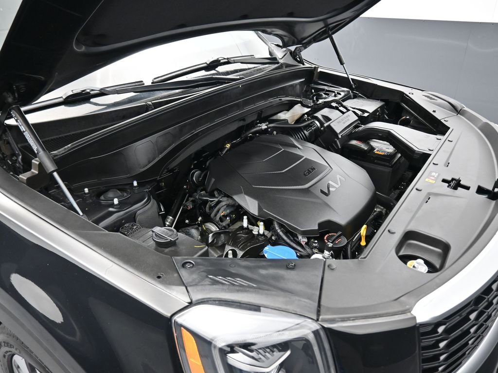 Used 2022 Kia Telluride S image 61