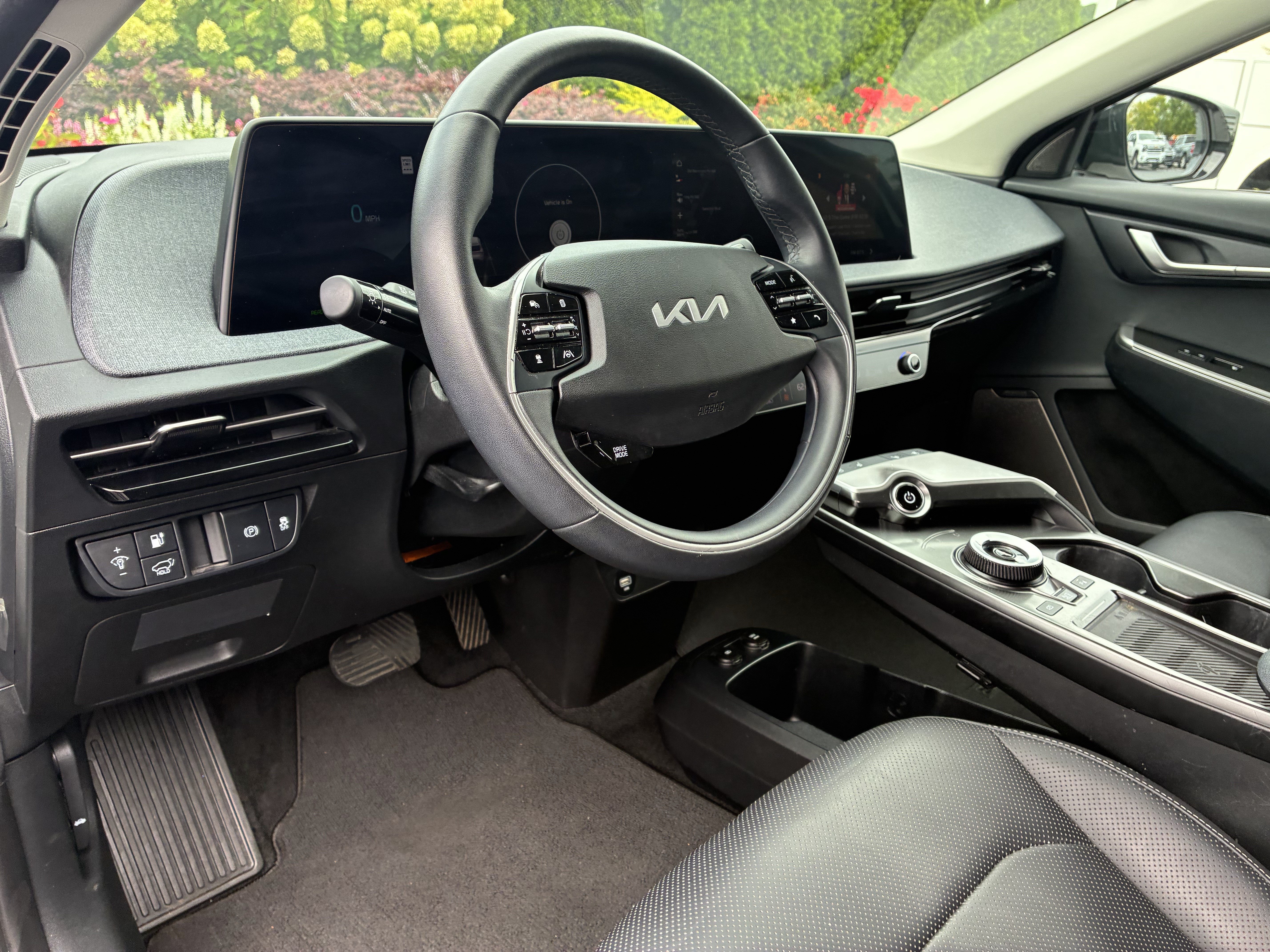 Used 2022 Kia EV6 Wind RWD image 20