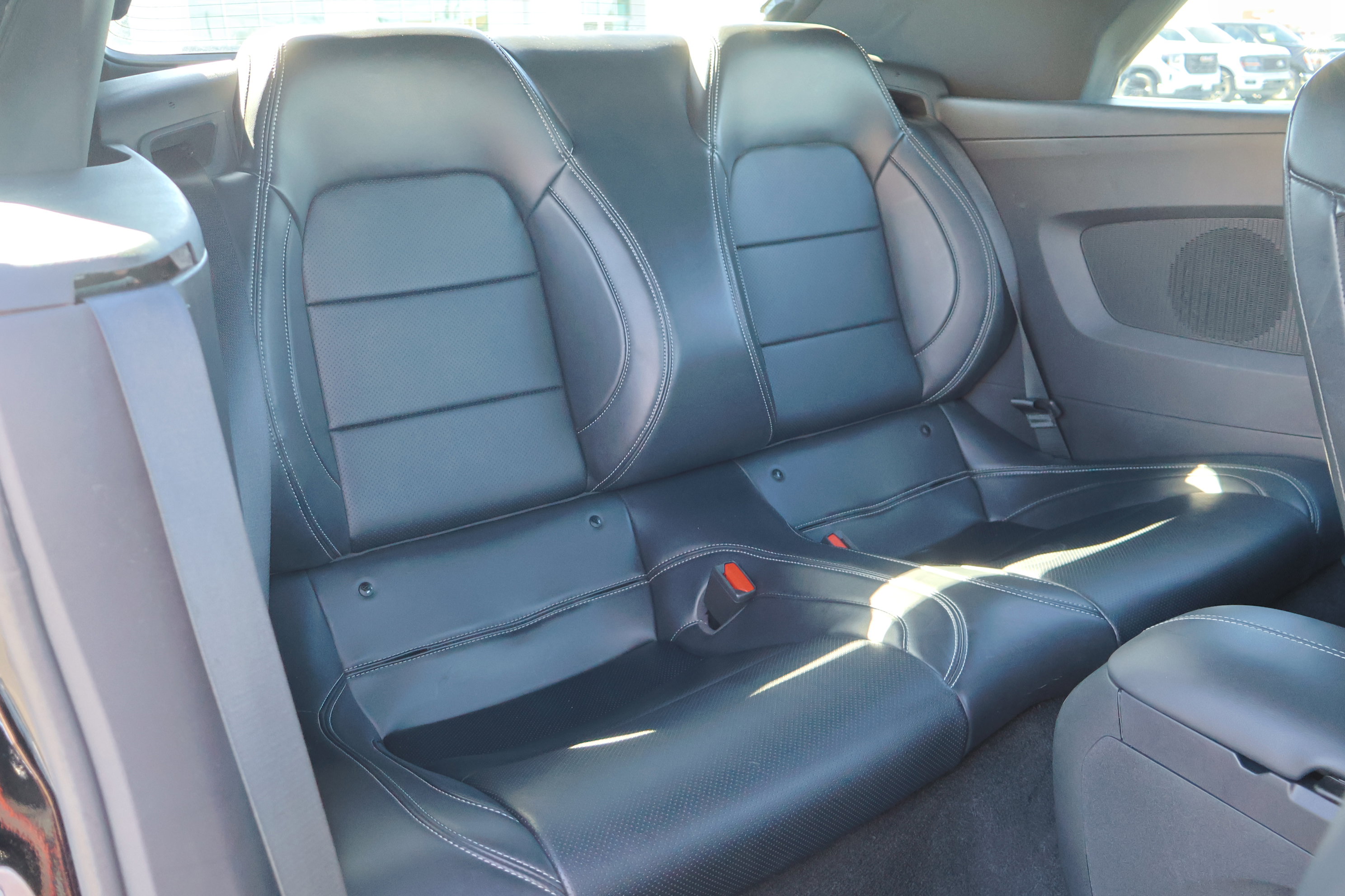 Used 2025 Ford Mustang Premium image 32