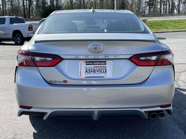 Used 2024 Toyota Camry SE w/ Convenience Package image 4