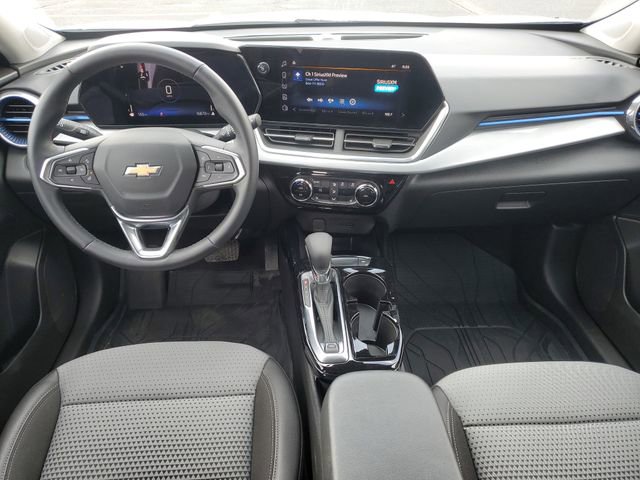 Used 2024 Chevrolet Trax LT w/ Driver Confidence Package image 19