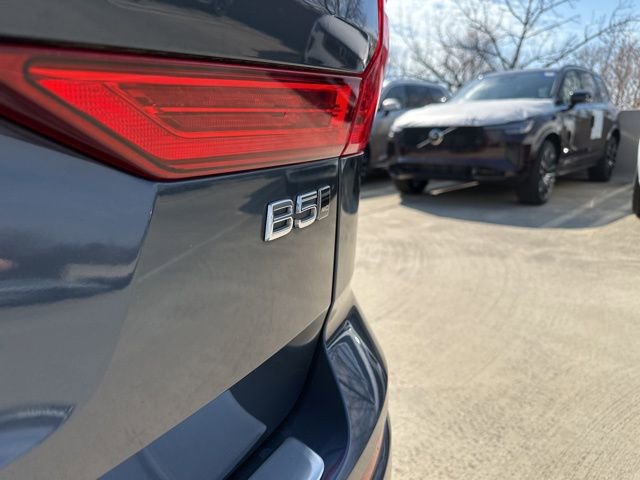 Used 2023 Volvo XC60 B5 Plus image 38