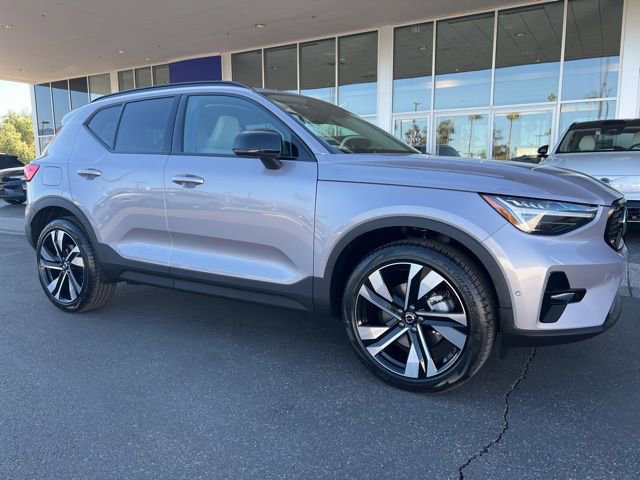 New 2026 Volvo XC40 B5 Ultra w/ Climate Package AWD/4WD image 8