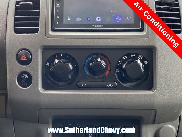 Used 2013 Nissan Frontier S image 20