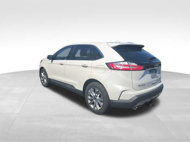 Used 2019 Ford Edge Titanium w/ Cold Weather Package AWD/4WD image 6