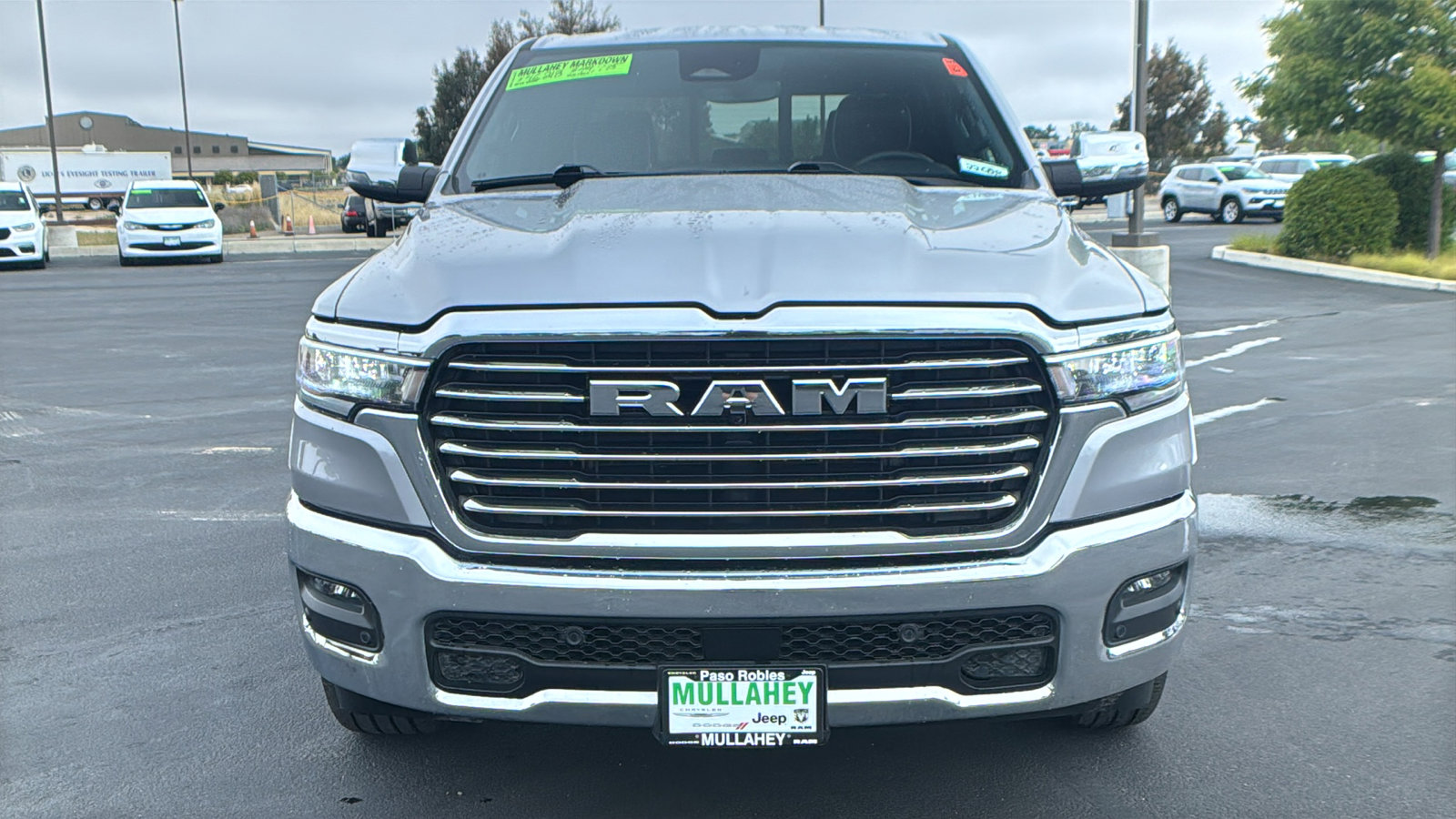 Used 2025 RAM 1500 Laramie AWD/4WD image 8