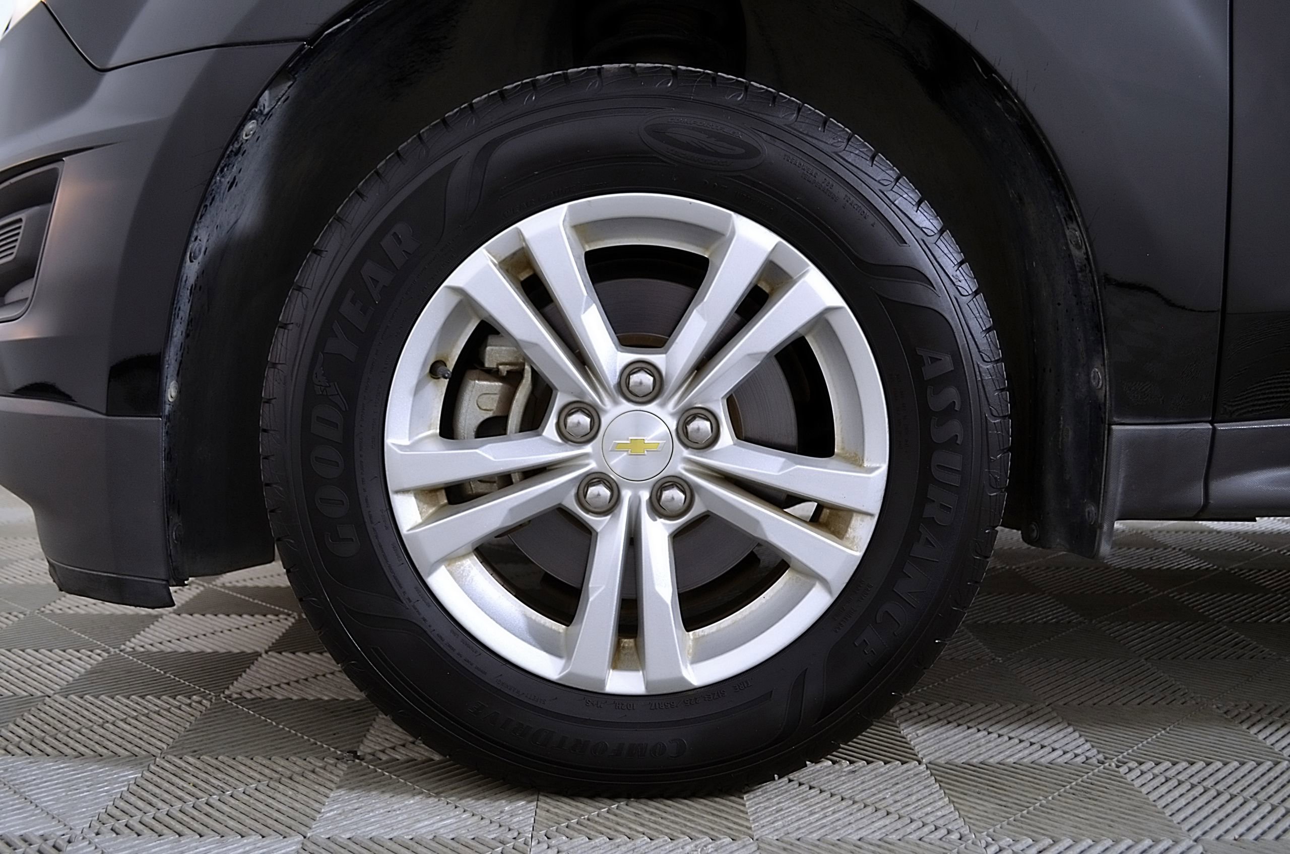 Used 2017 Chevrolet Equinox LS FWD image 11