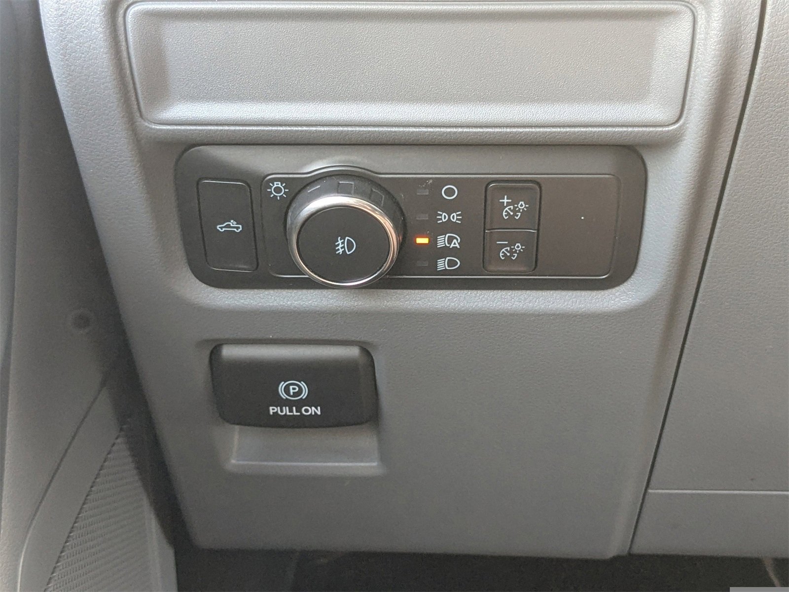 Used 2023 Ford F150 XLT image 28