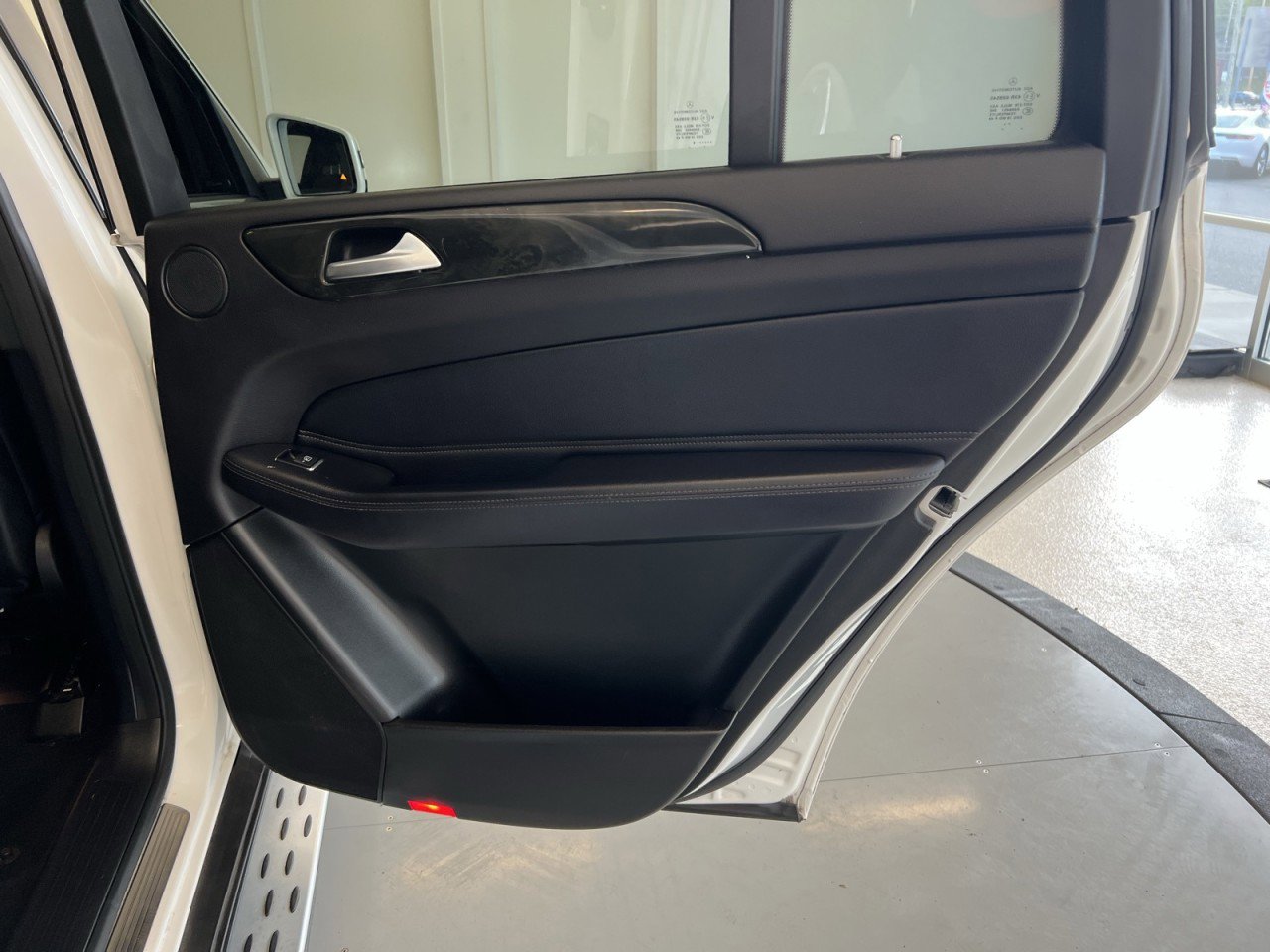 Used 2018 Mercedes-Benz GLS 450 4MATIC image 46