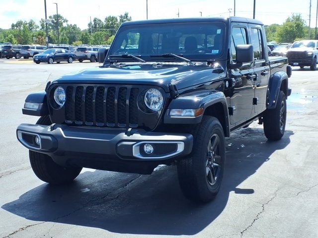Used 2021 Jeep Gladiator Sport AWD/4WD image 2