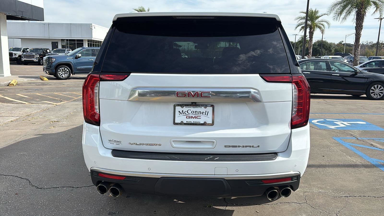 Used 2023 GMC Yukon XL Denali image 6