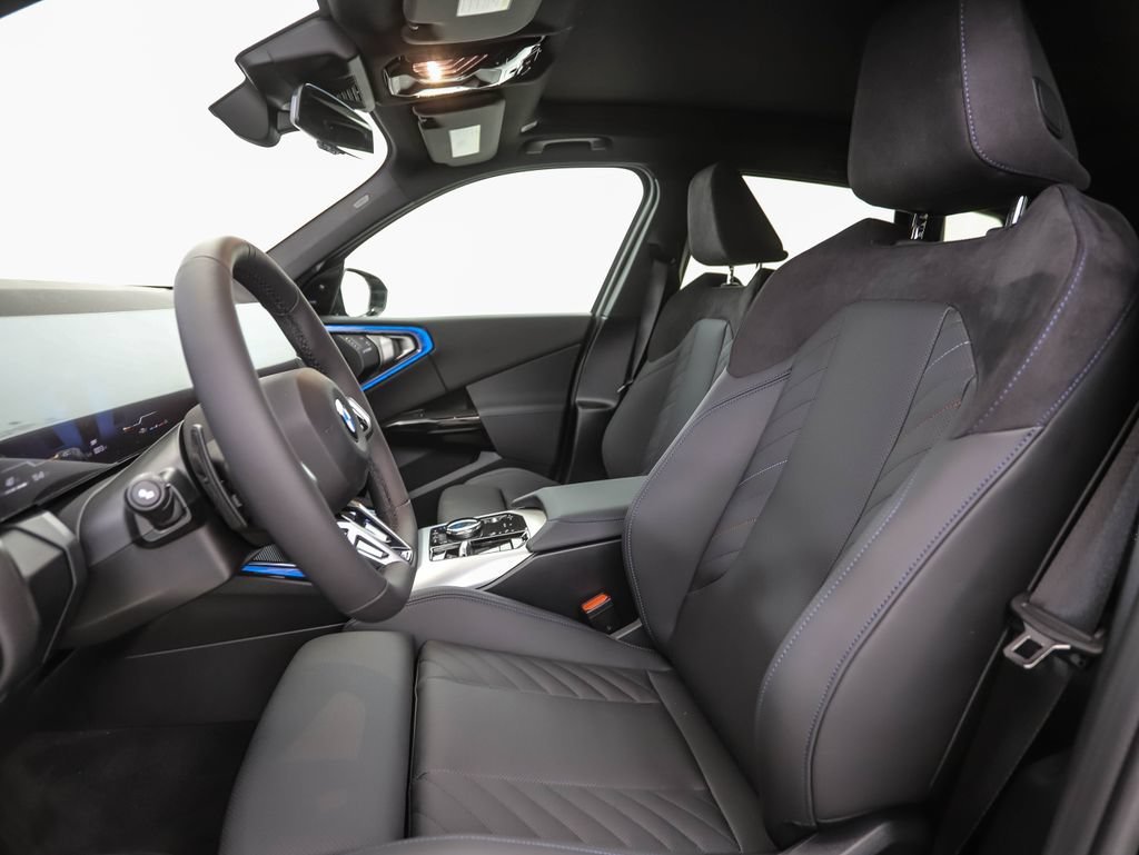 New 2026 BMW X3 xDrive30i w/ Premium Package AWD/4WD image 11