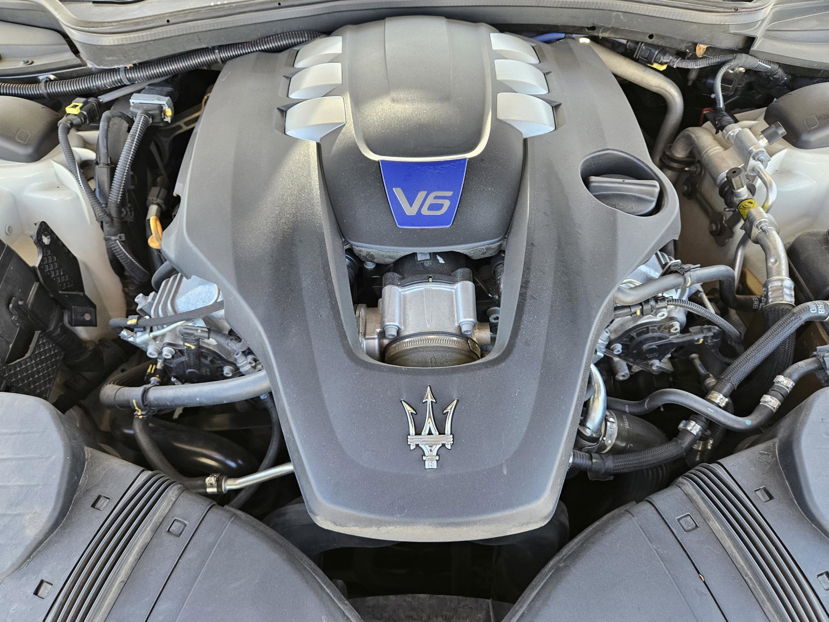 Used 2019 Maserati Ghibli S GranLusso image 30