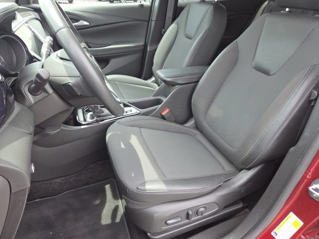 Used 2023 Buick Encore GX Select w/ Sport Touring Package FWD image 33