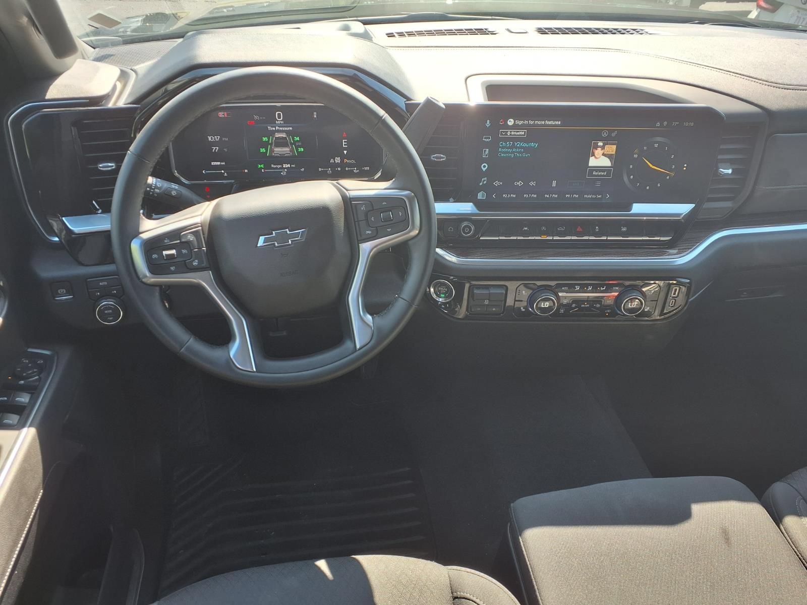Used 2026 Chevrolet Silverado 1500 RST AWD/4WD image 4