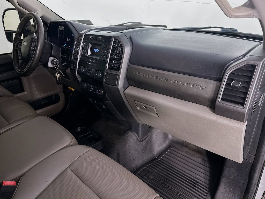 Used 2020 Ford F550 4x4 Regular Cab Super Duty image 23