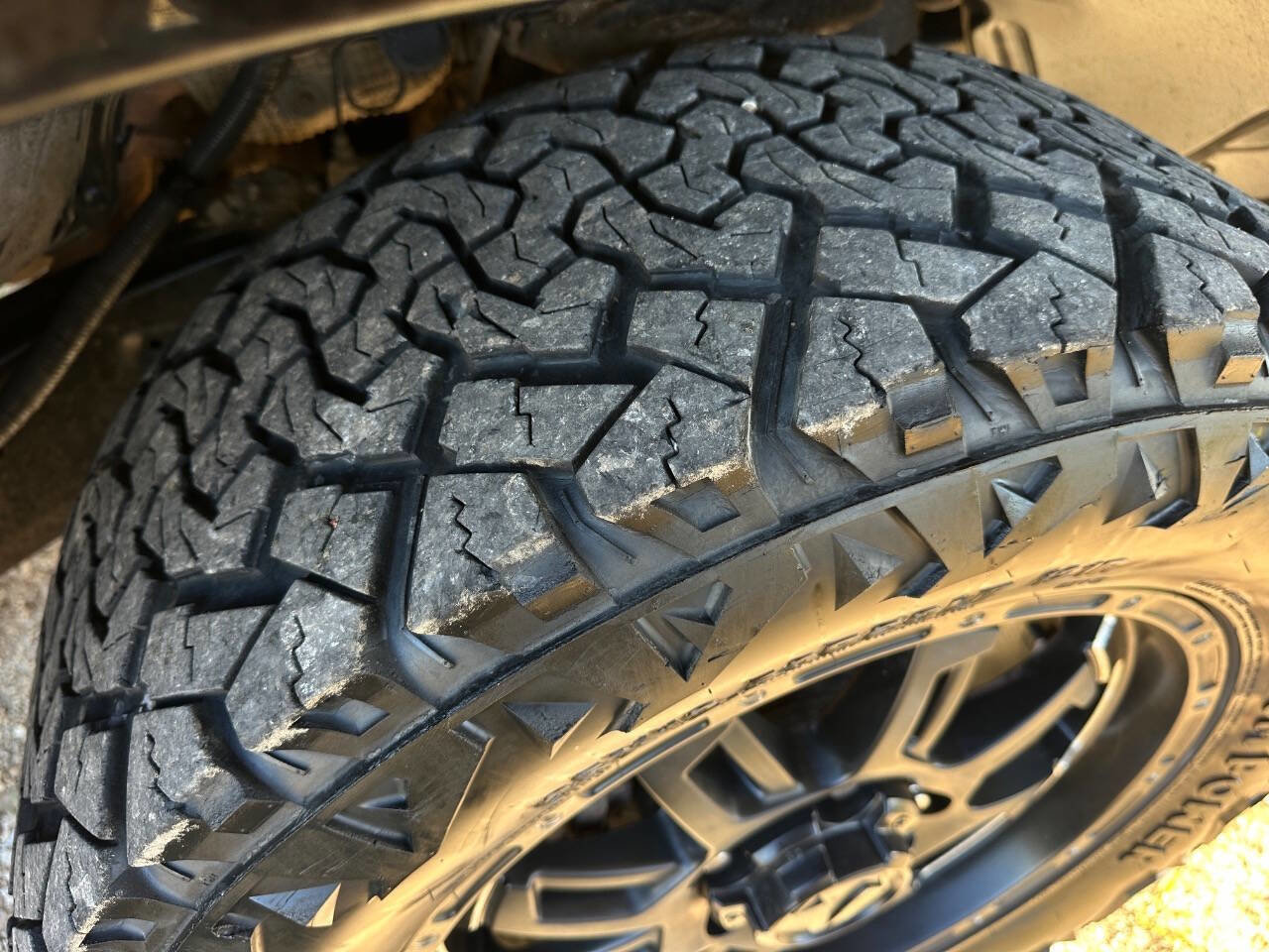 Used 2017 Toyota Tundra SR5 w/ SR5 Upgrade Package image 30