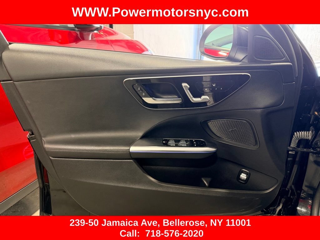 Used 2022 Mercedes-Benz C 300 4MATIC Sedan w/ Pinnacle Trim Package image 39
