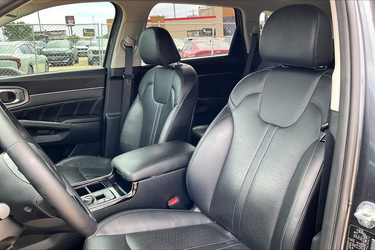 Certified 2023 Kia Sorento SX AWD/4WD image 10
