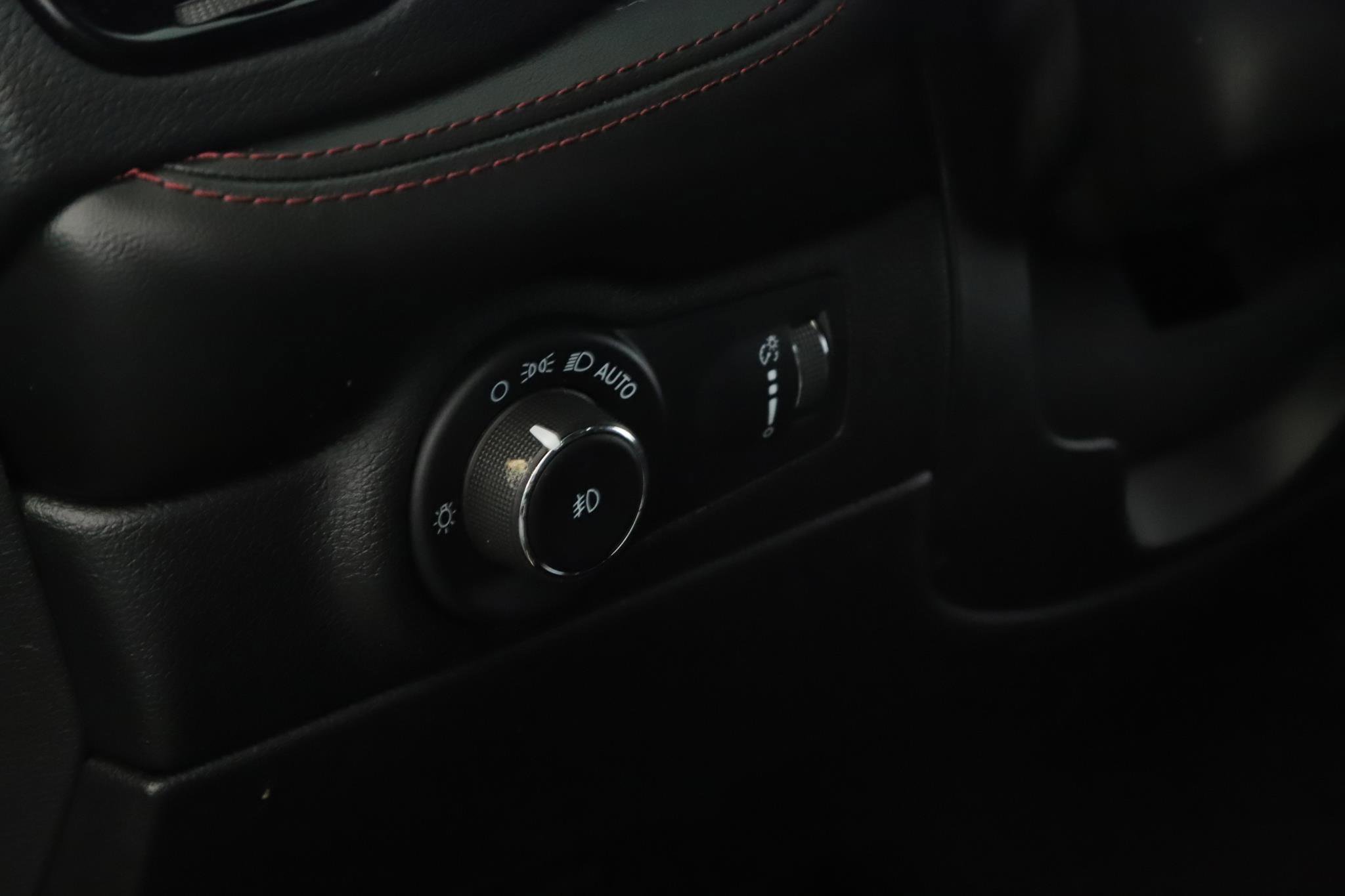 Used 2022 Dodge Durango R/T w/ Blacktop Package image 10