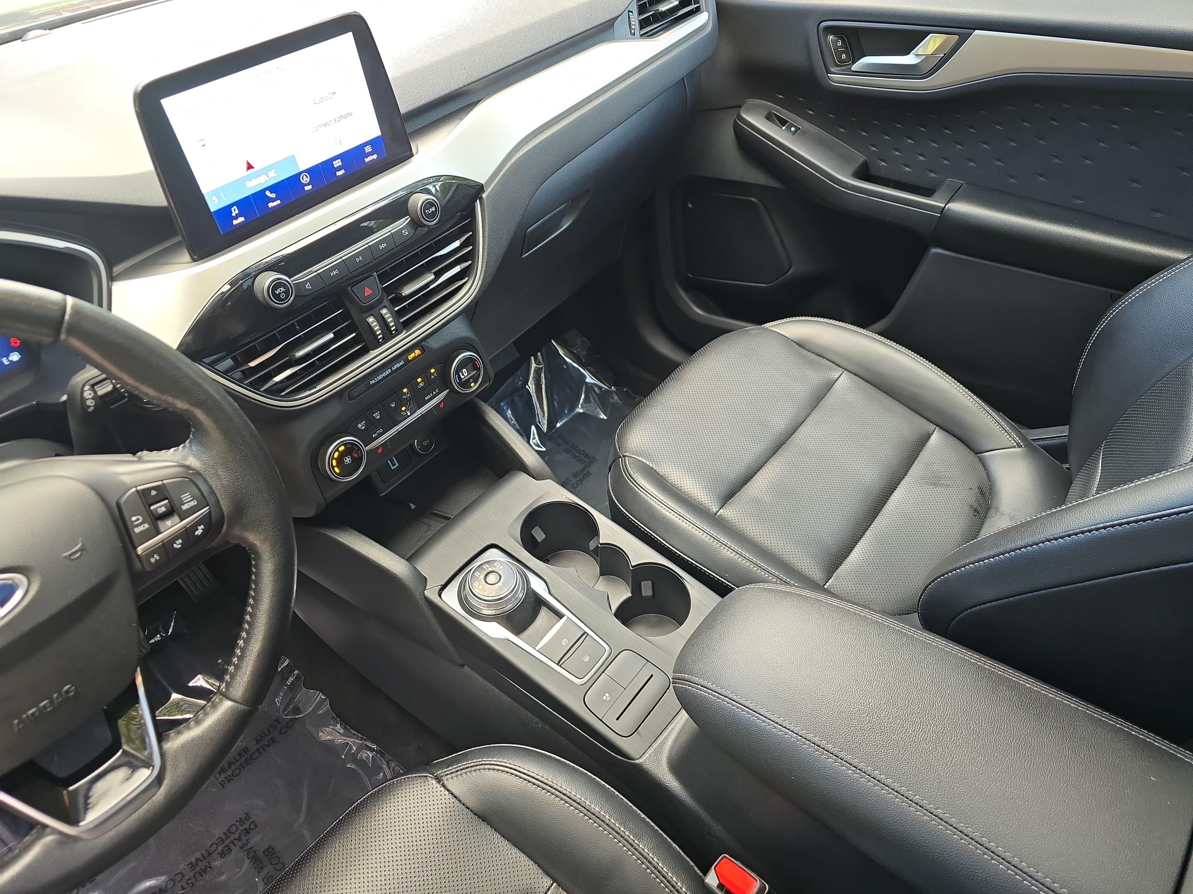 Used 2020 Ford Escape SE Sport FWD image 21