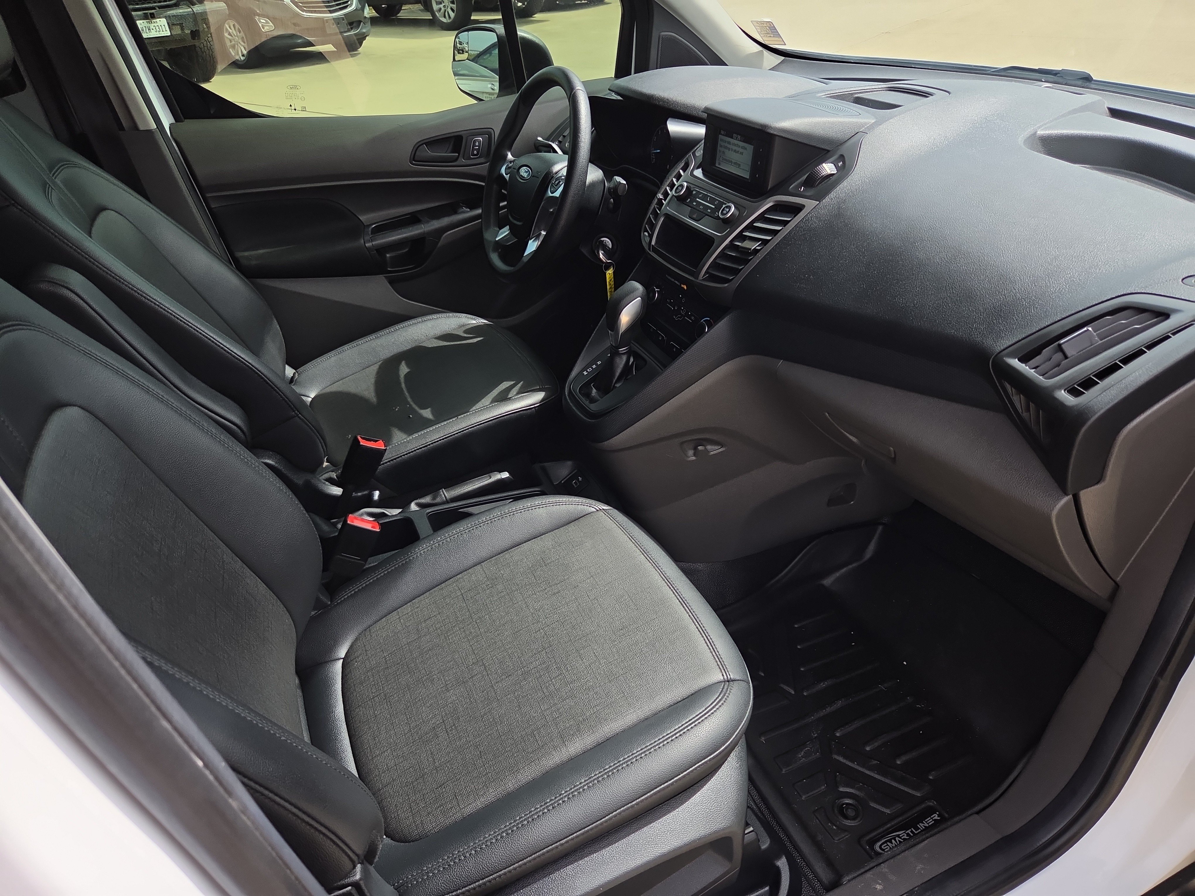 Used 2021 Ford Transit Connect XL FWD image 9