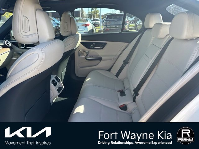 Used 2022 Mercedes-Benz C 300 4MATIC Sedan image 11