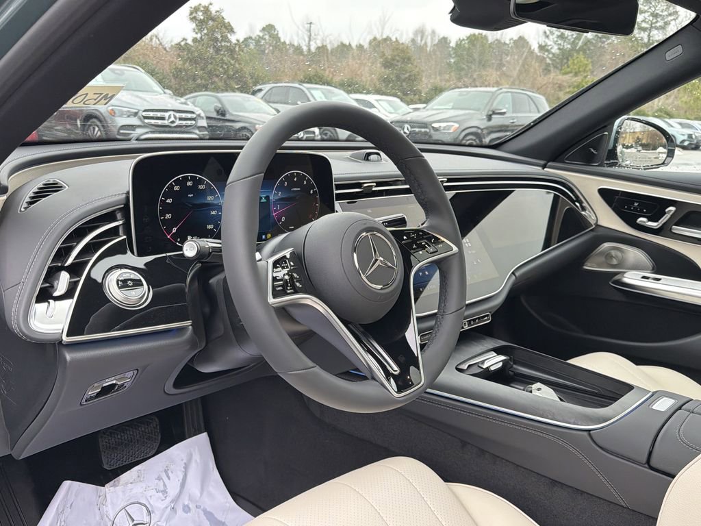 New 2026 Mercedes-Benz E 350 4MATIC Sedan image 10