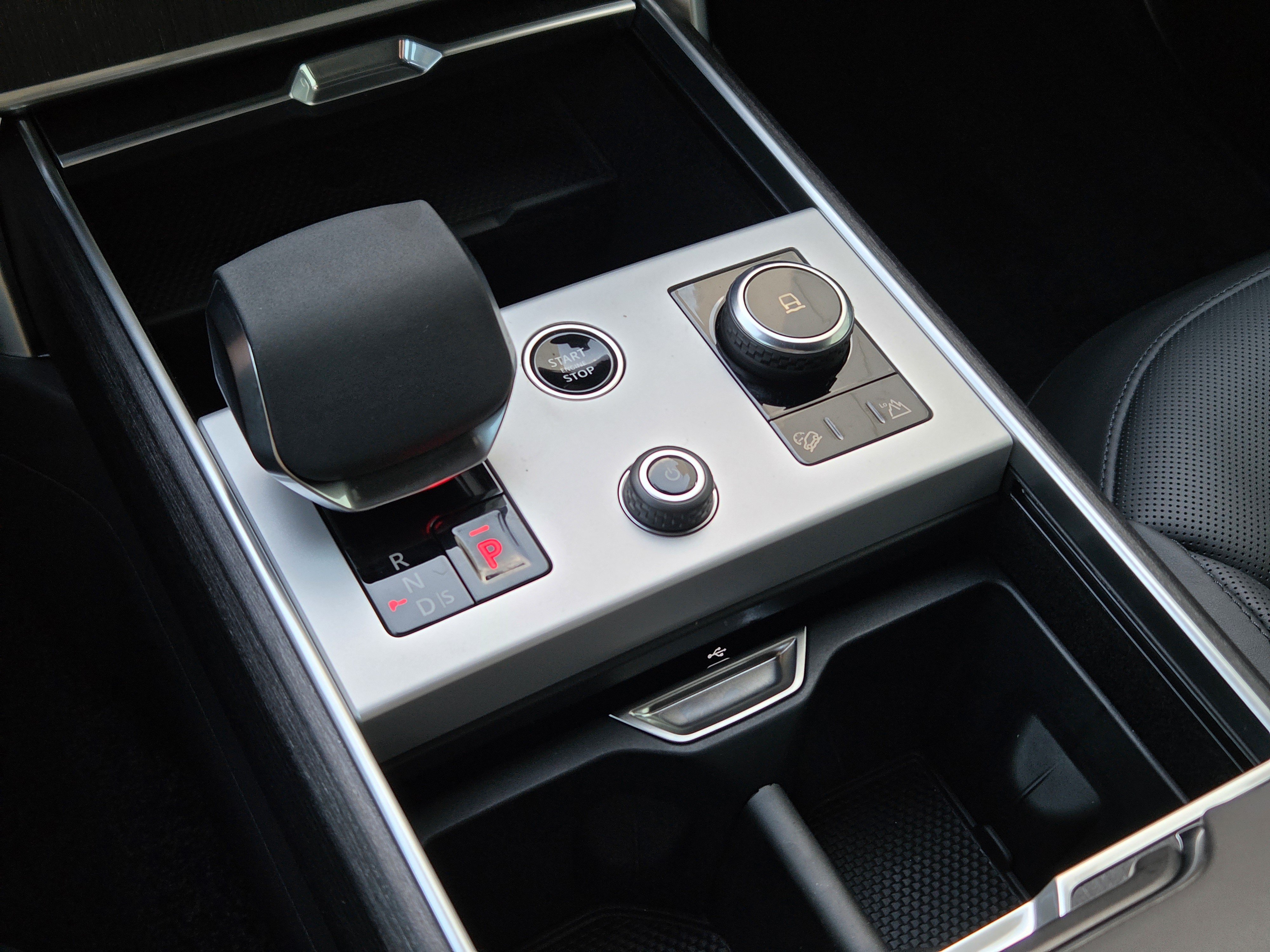 New 2027 Land Rover Range Rover SE AWD/4WD image 18