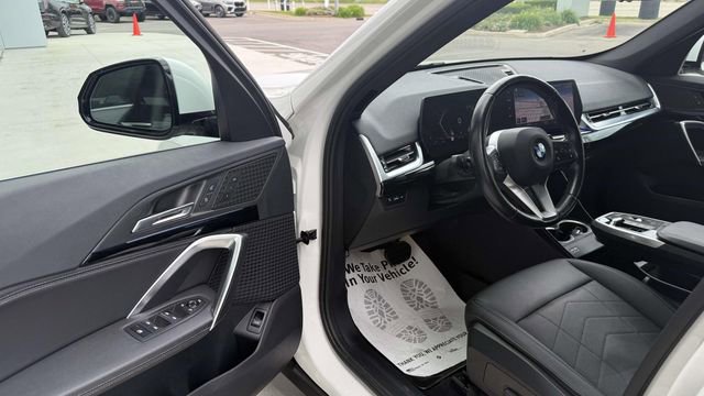 Used 2023 BMW X1 xDrive28i AWD/4WD image 14