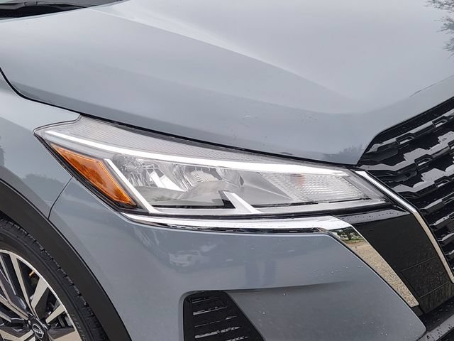 Used 2024 Nissan Kicks SV FWD image 10