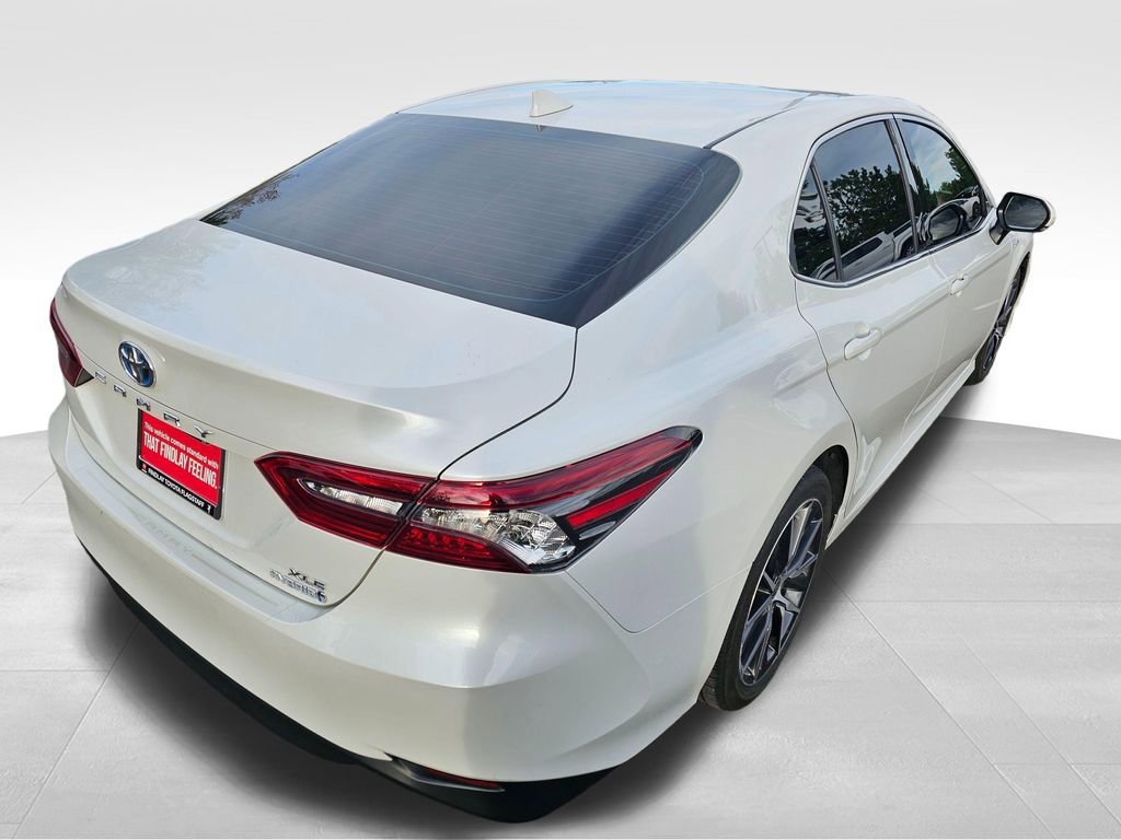 Used 2021 Toyota Camry XLE w/ Navigation Upgrade Package FWD image 13