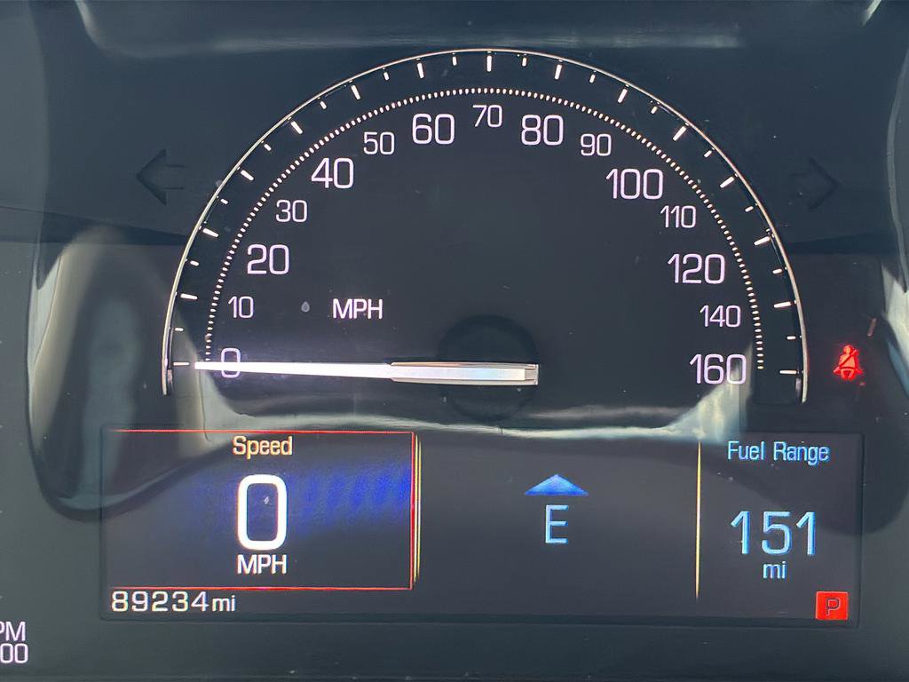 Used 2017 Cadillac XT5 Luxury w/ Driver Awareness Package FWD image 11