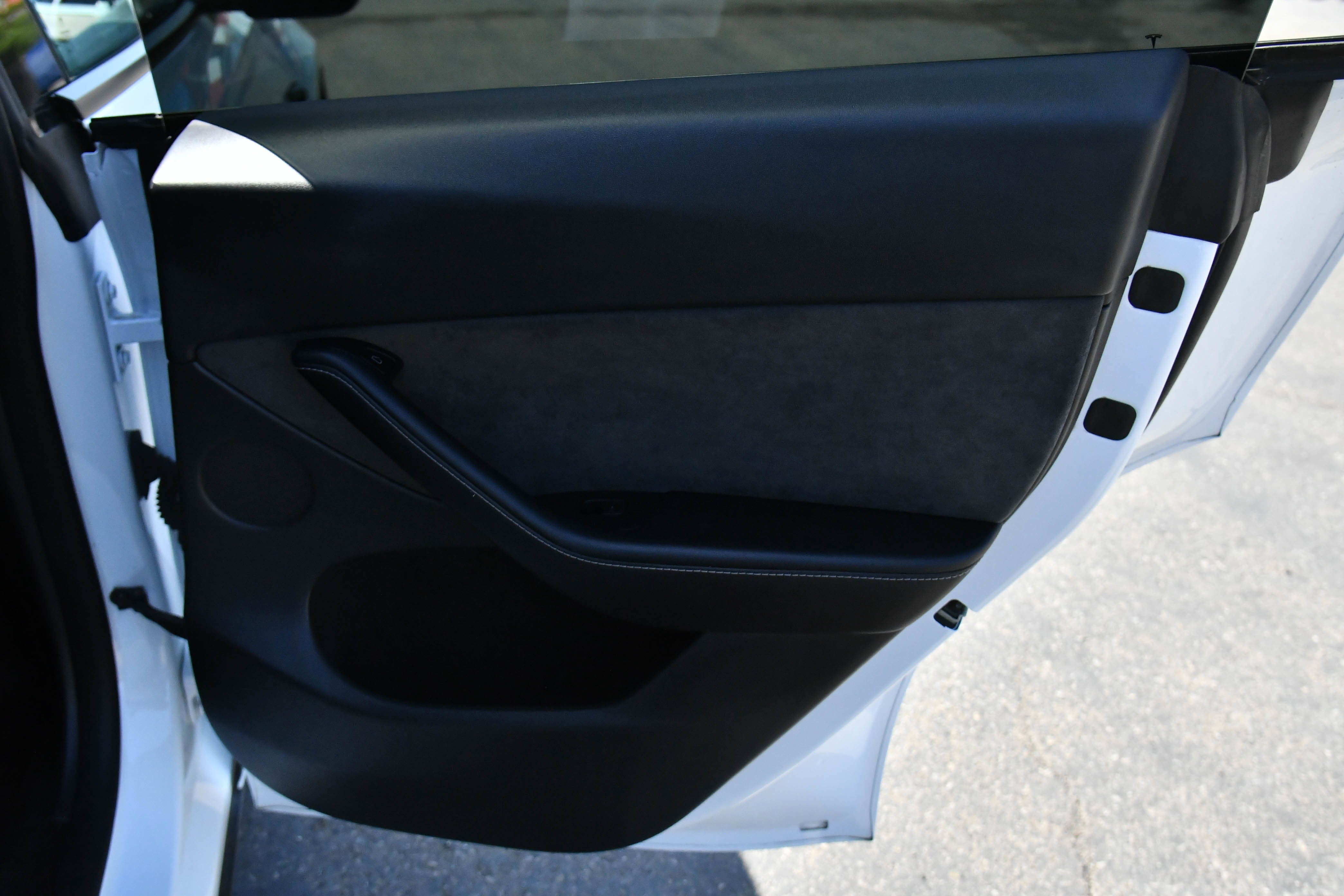 Used 2023 Tesla Model Y Long Range AWD/4WD image 42