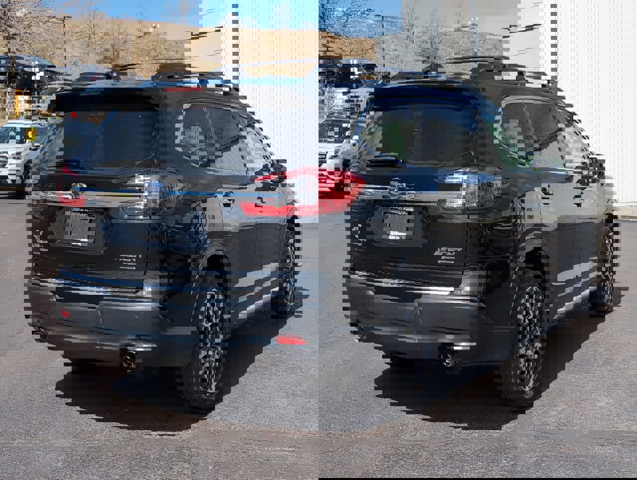 Used 2023 Subaru Ascent Limited w/ Technology Package image 7