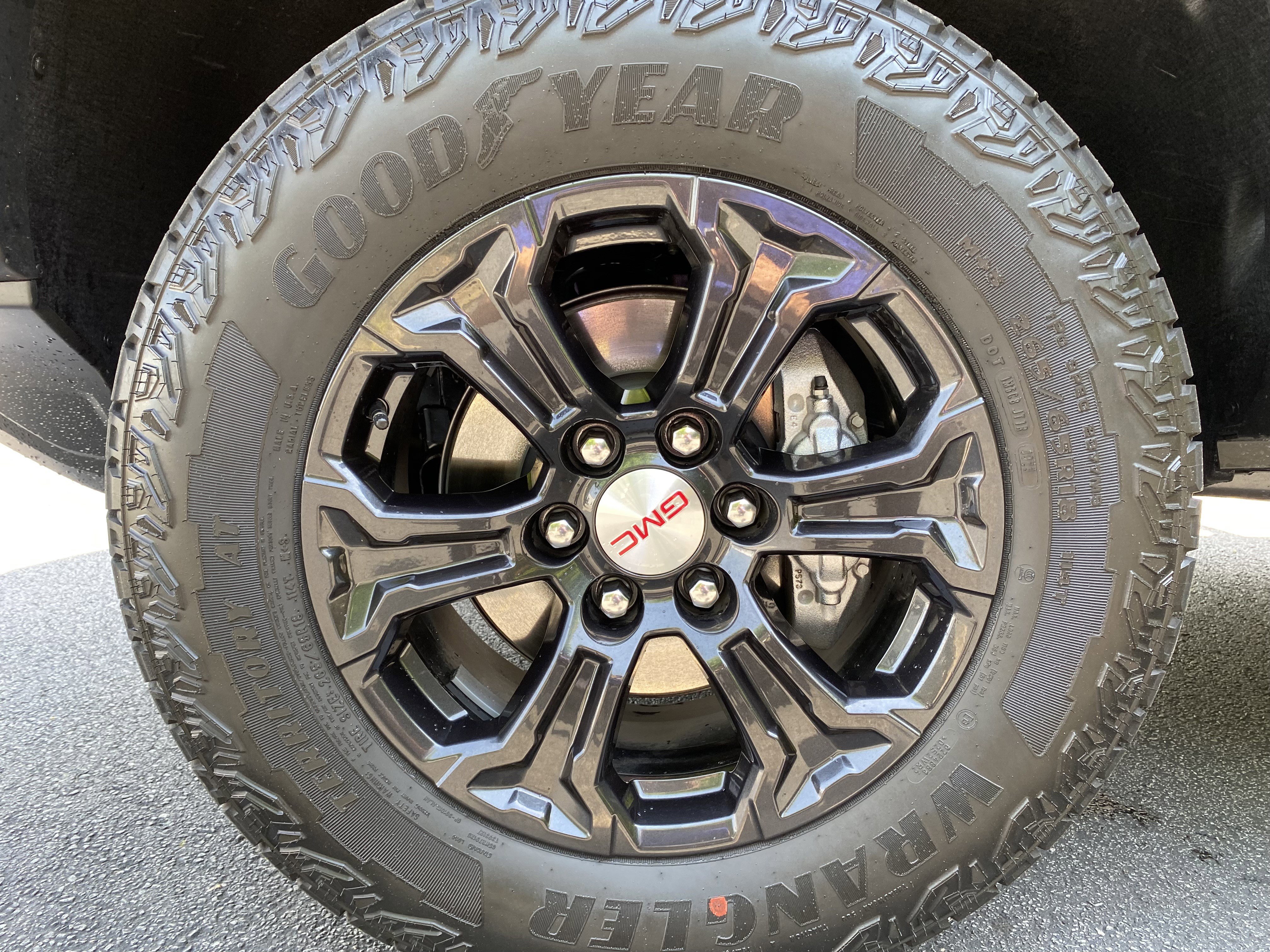 Used 2024 GMC Canyon Elevation w/ Convenience Package image 43