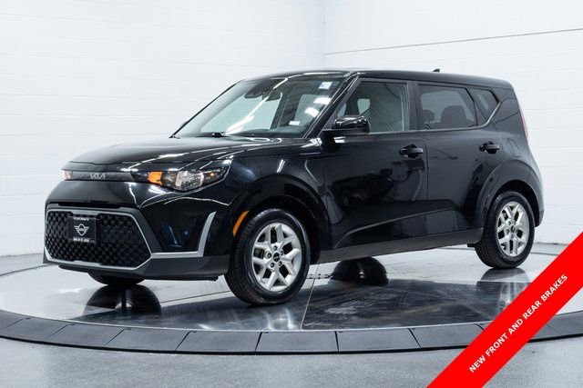 Used 2023 Kia Soul LX w/ LX Technology Package image 6