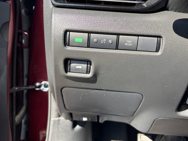 Used 2025 Nissan Sentra SV FWD image 26