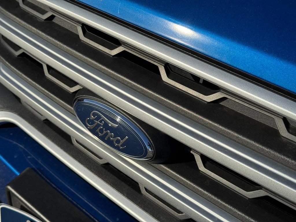 Used 2018 Ford EcoSport SE w/ SE Convenience Package image 13