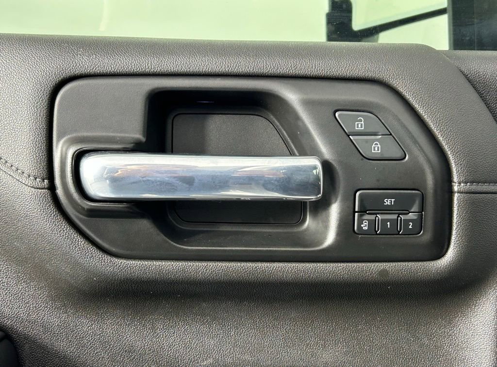 Used 2022 Chevrolet Silverado 3500 High Country AWD/4WD image 33