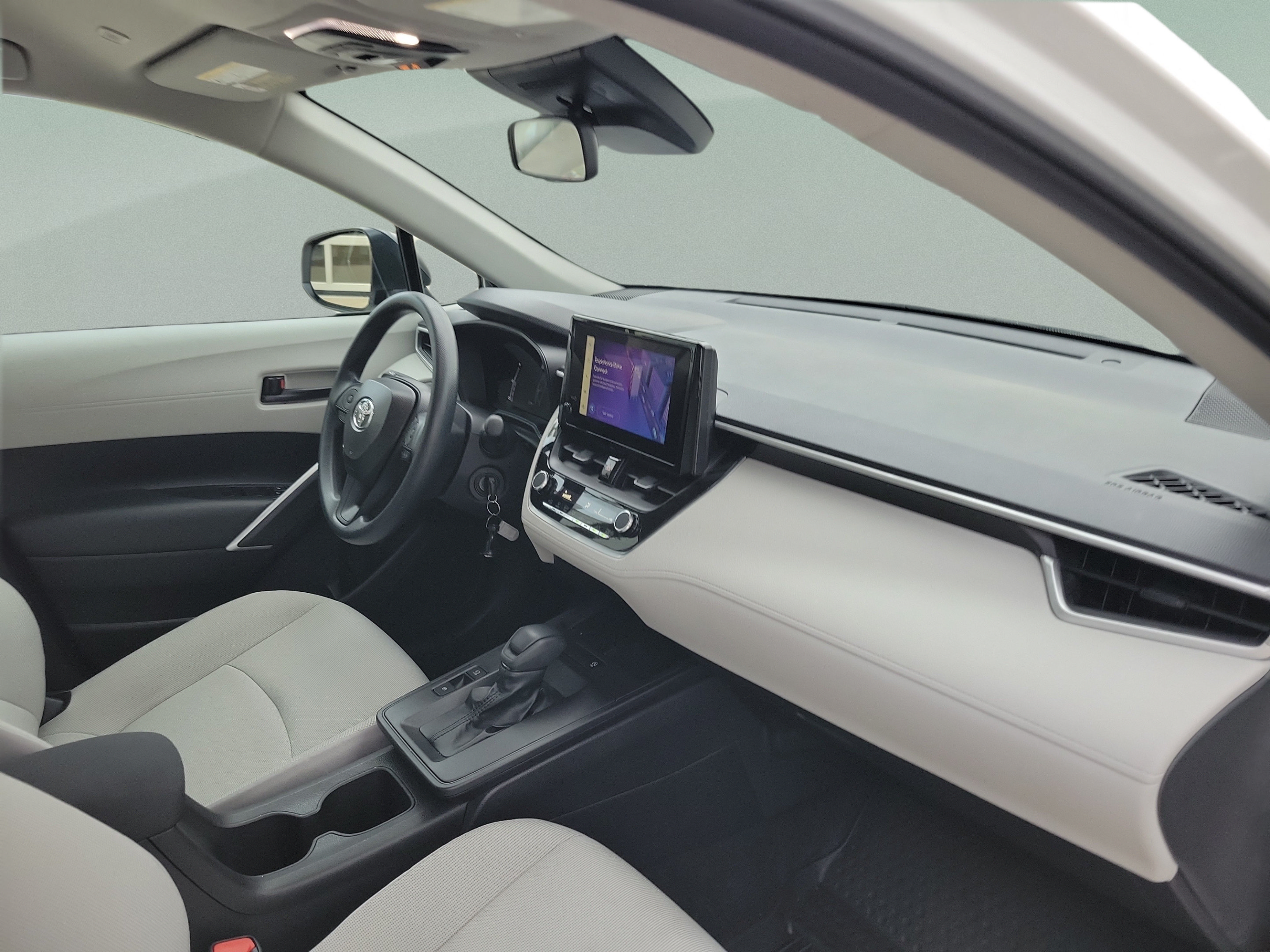 Used 2026 Toyota Corolla Cross L FWD image 27