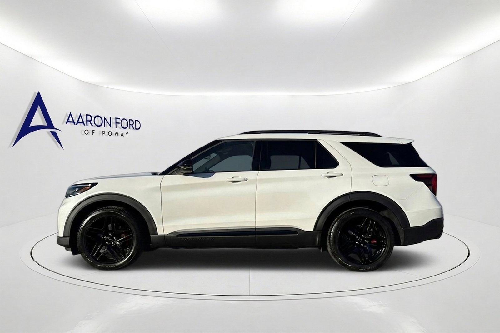 New 2026 Ford Explorer ST w/ Sun And Sound Package AWD/4WD image 2
