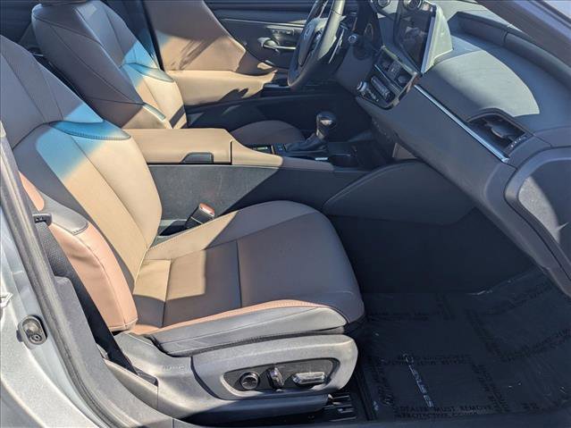 Used 2023 Lexus ES 300h w/ Premium Package image 20