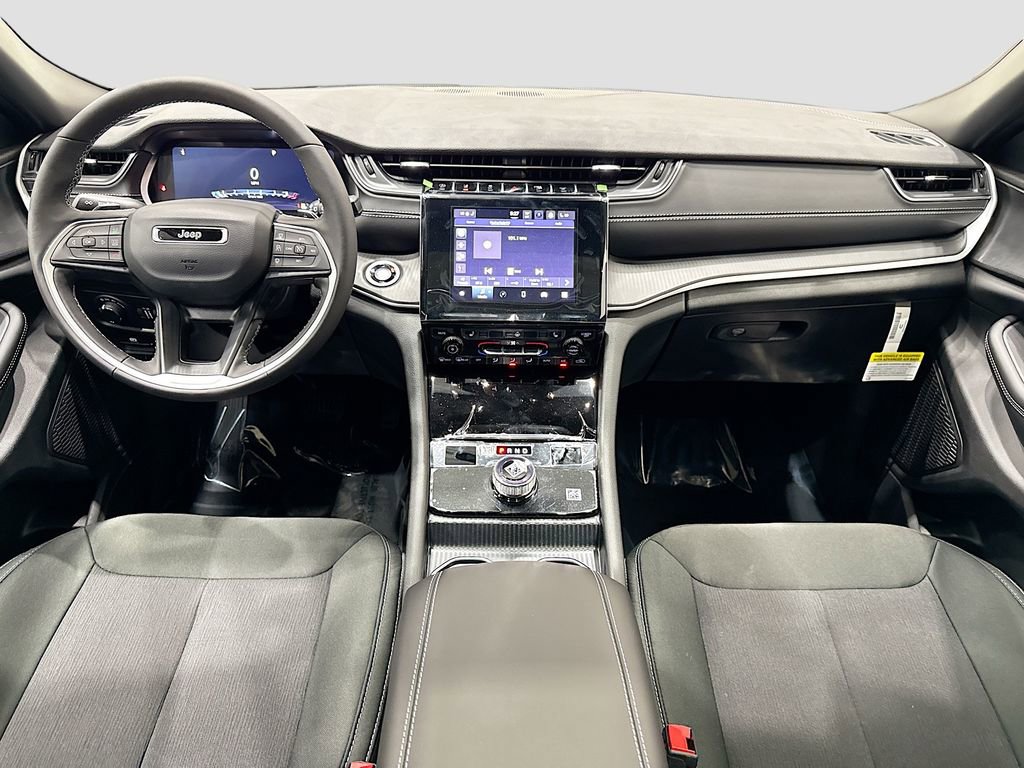 New 2025 Jeep Grand Cherokee L Laredo w/ Luxury Tech Group I image 29