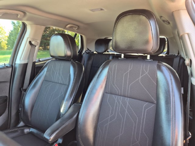 Used 2021 Chevrolet Trax LT w/ LT Convenience Package AWD/4WD image 14