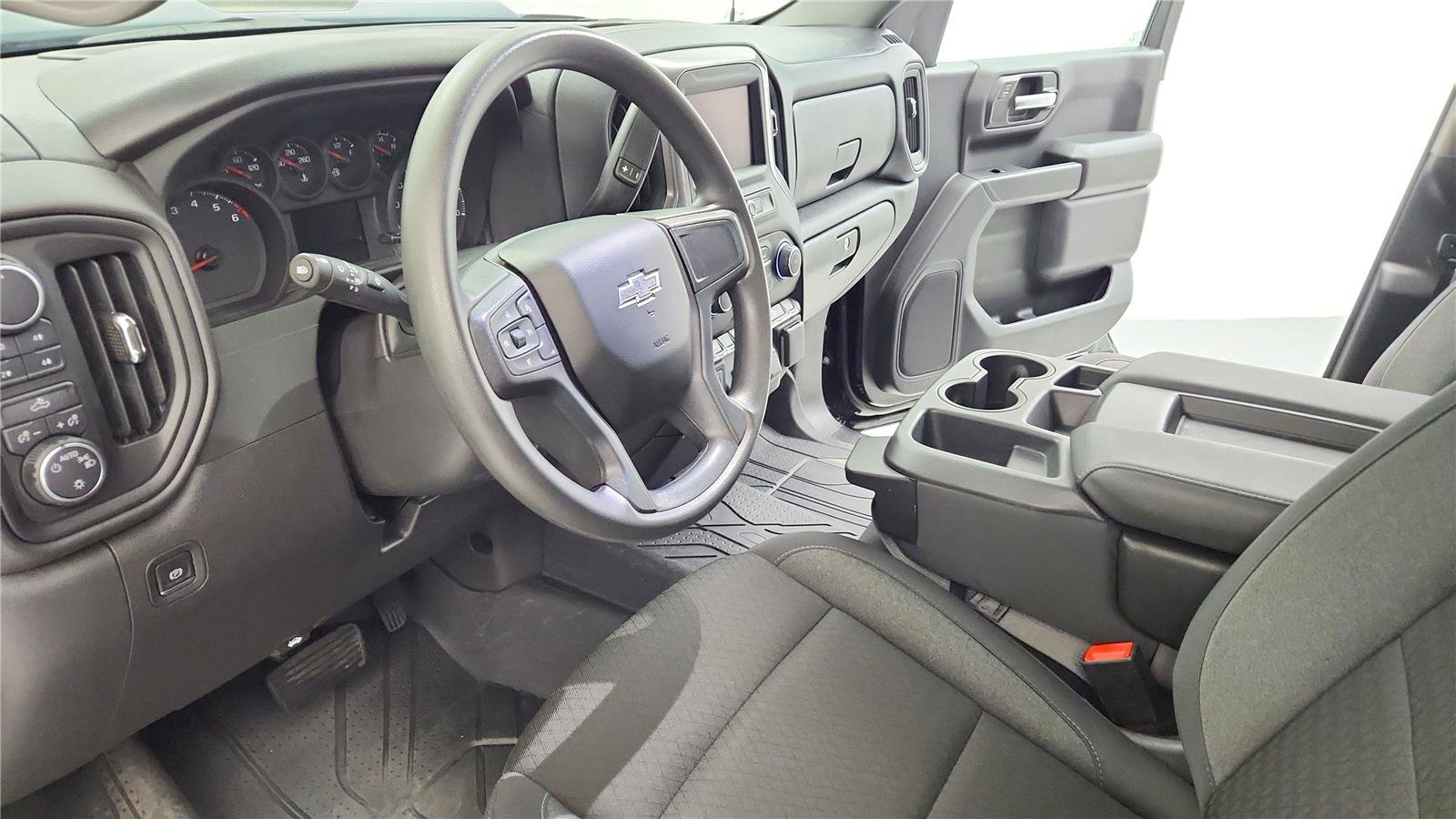 Used 2025 Chevrolet Silverado 1500 Custom Trail Boss AWD/4WD image 11