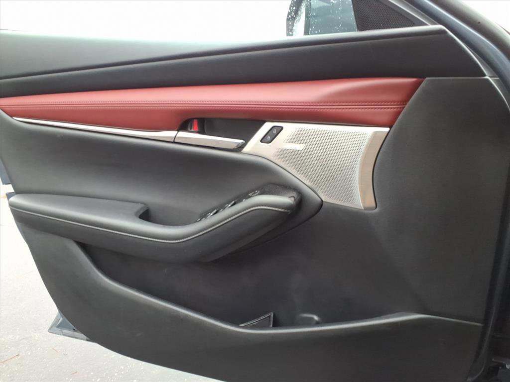 Used 2020 MAZDA MAZDA3 AWD Hatchback w/ Premium Pkg image 17