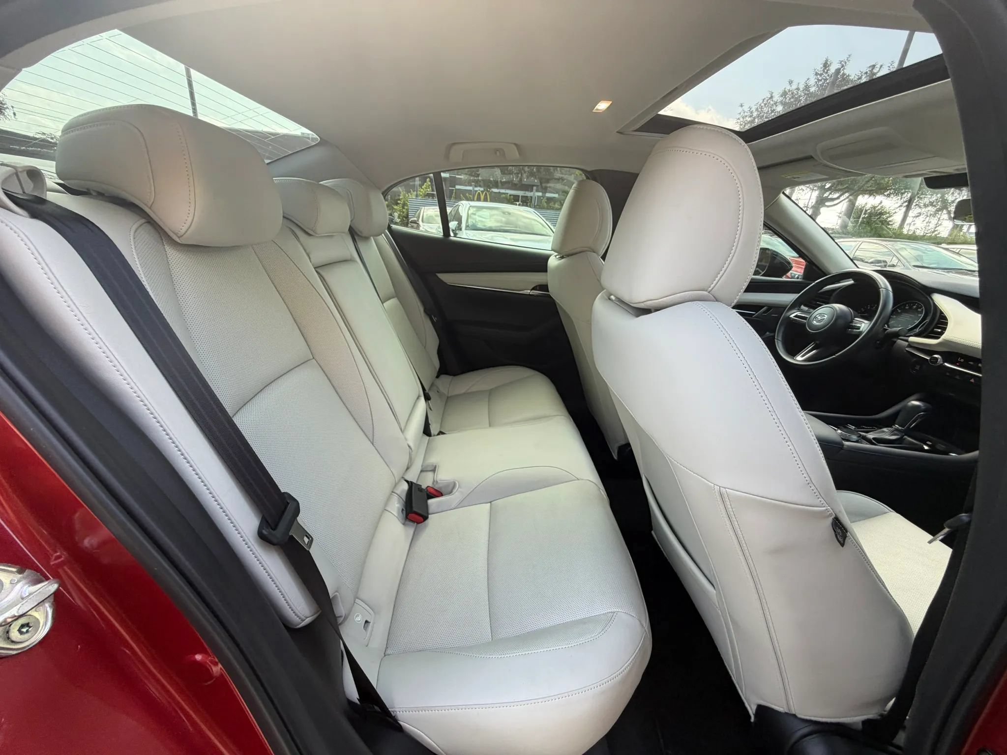Used 2020 MAZDA MAZDA3 Sedan w/ Black Accent Package FWD image 11