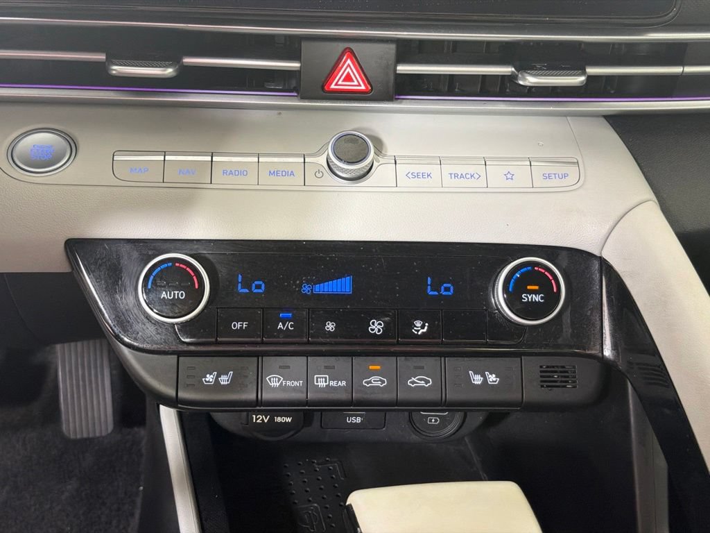 Used 2023 Hyundai Elantra Limited FWD image 23