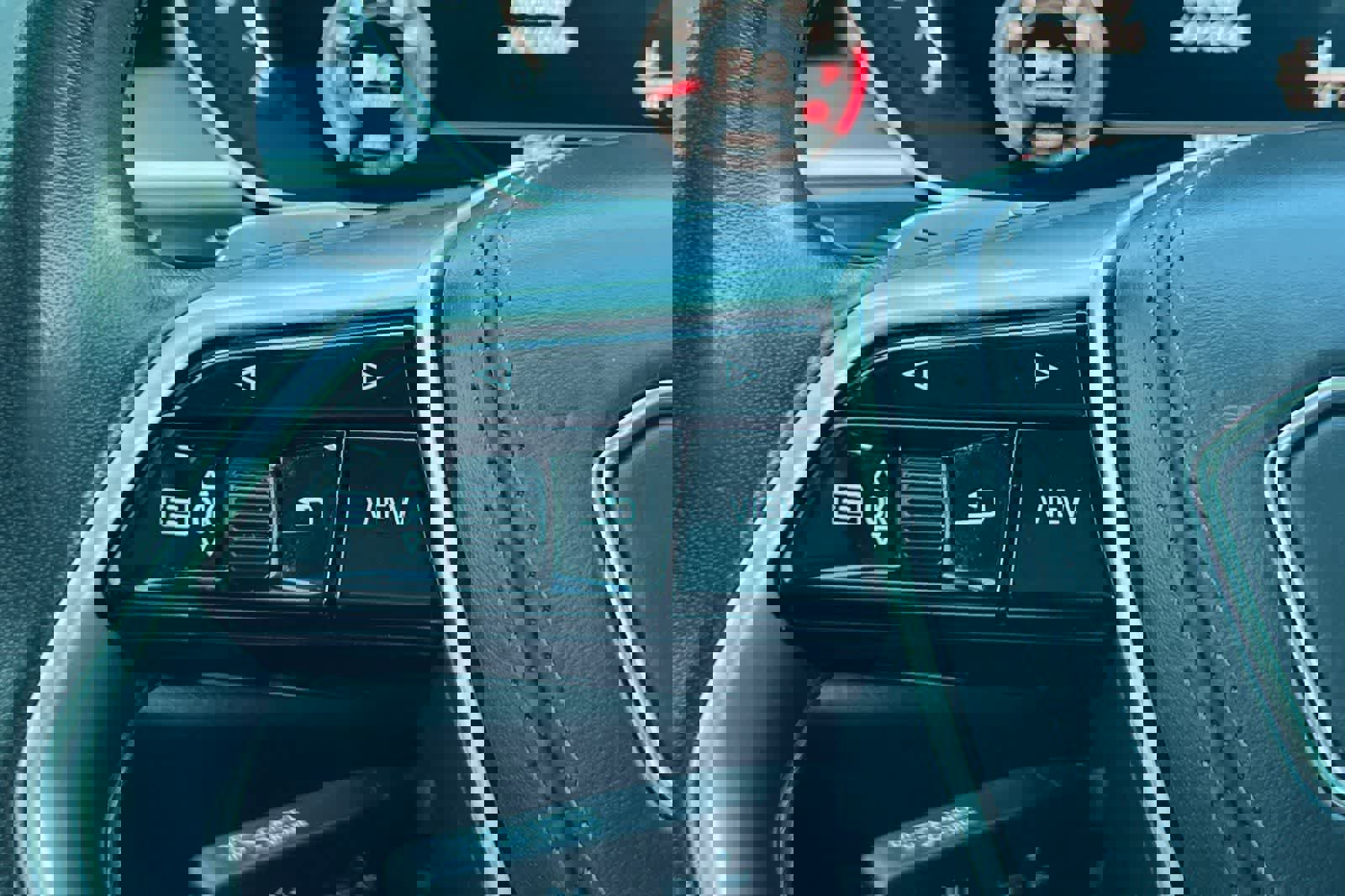 Used 2023 Audi A8 L 3.0T image 32